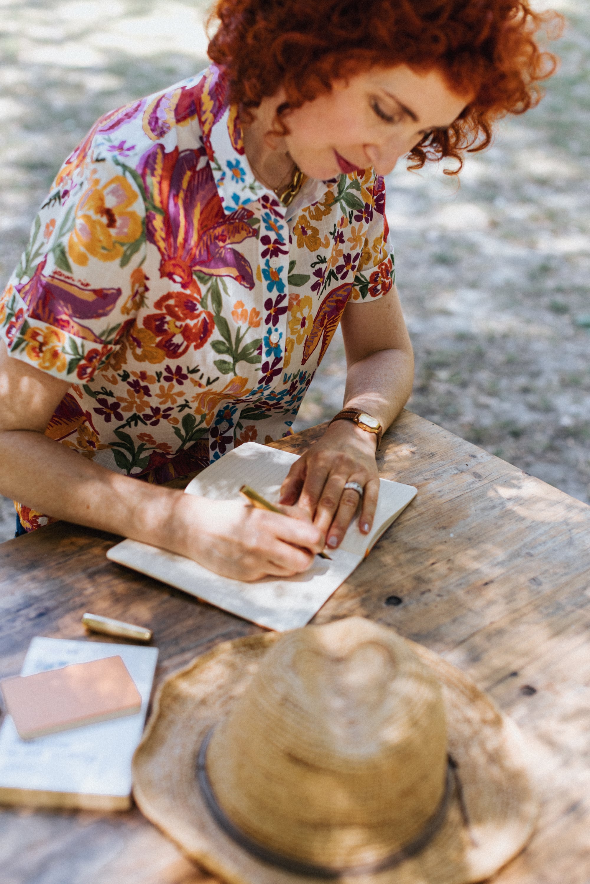 Géraldine Dormoy, carnet en main